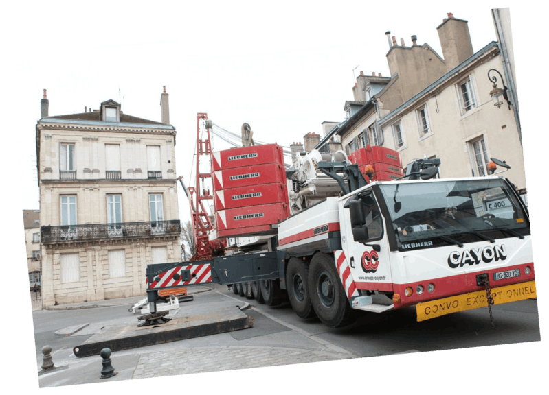 TRAVAUX DE LEVAGE EN PLEIN CENTRE VILLE